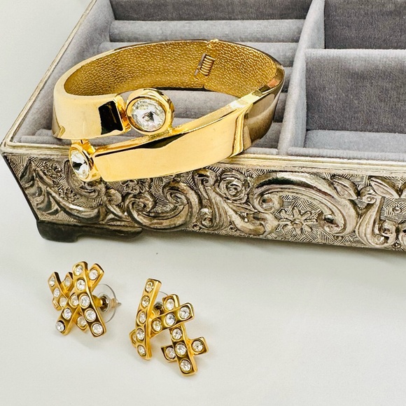 Vintage Modernist Crystal Bracelet & NWT Rhinestone Earrings - Picture 13 of 14